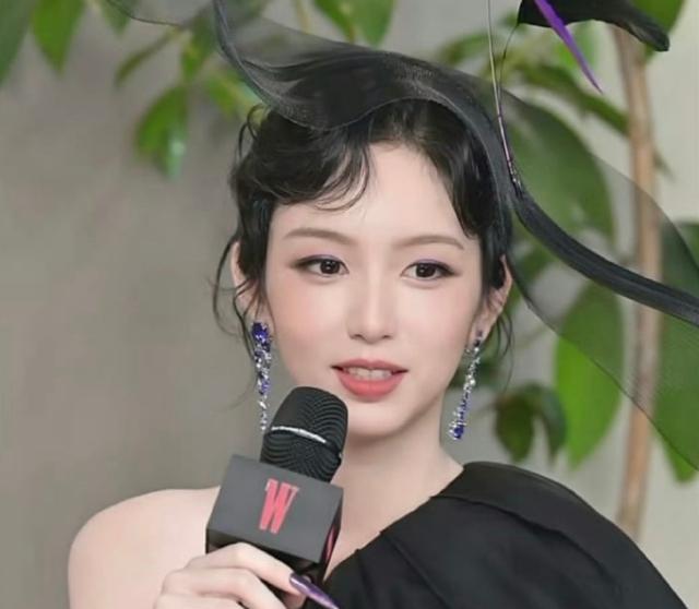 已经分不清谁好看了