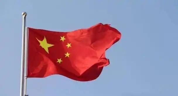 [太阳]你是什么时候开始，觉得中国真的强大了？你有没有发现，很多人一边吐槽自己的
