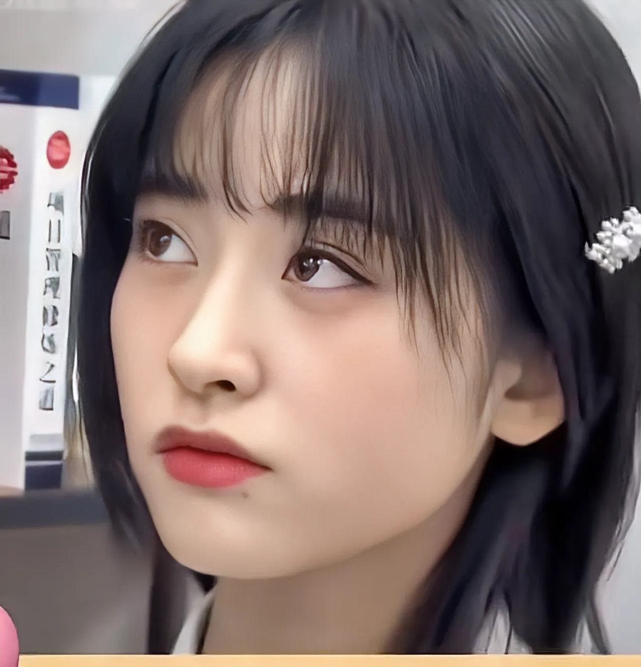 演员沈月说，不少人一提到我，第一反应就是我是“普女”，但惠英红老师说我的脸蛋是老
