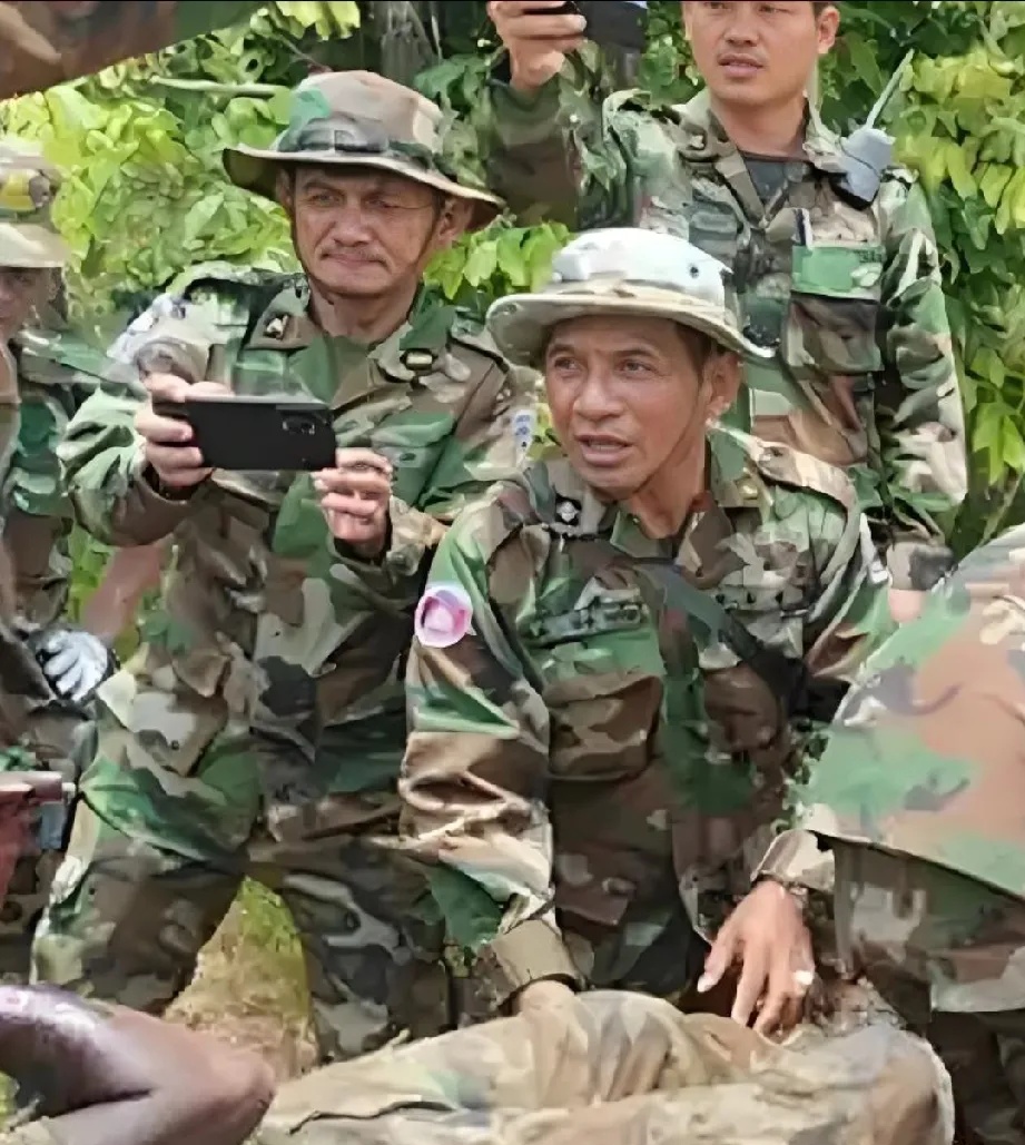 泰国和柬埔寨又打起来了！



刚刚看到央视最新消息，泰国总理表示，对柬埔寨的轰