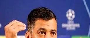 国足选帅，这次彻底掀桌子了。
熟悉中国足球、有亚洲经验，这些老规矩通通作废。
新