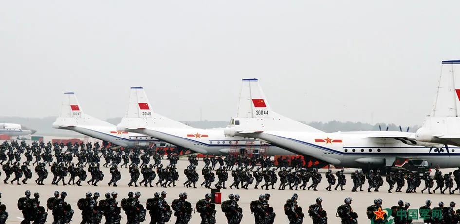 不管美军在台湾岛部署多少人，一旦爆发冲突，必将被解放军“瓮中捉鳖”！
日前美军退