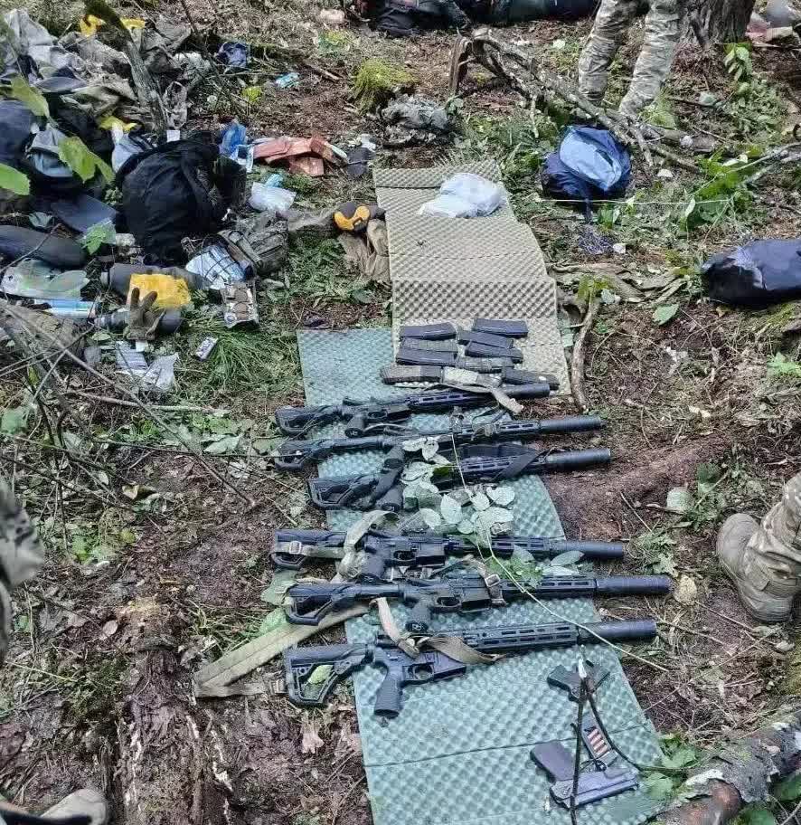 俄军麻痹大意差点遭到重创！  

在俄罗斯境内40公里，俄军才发现，乌克兰特