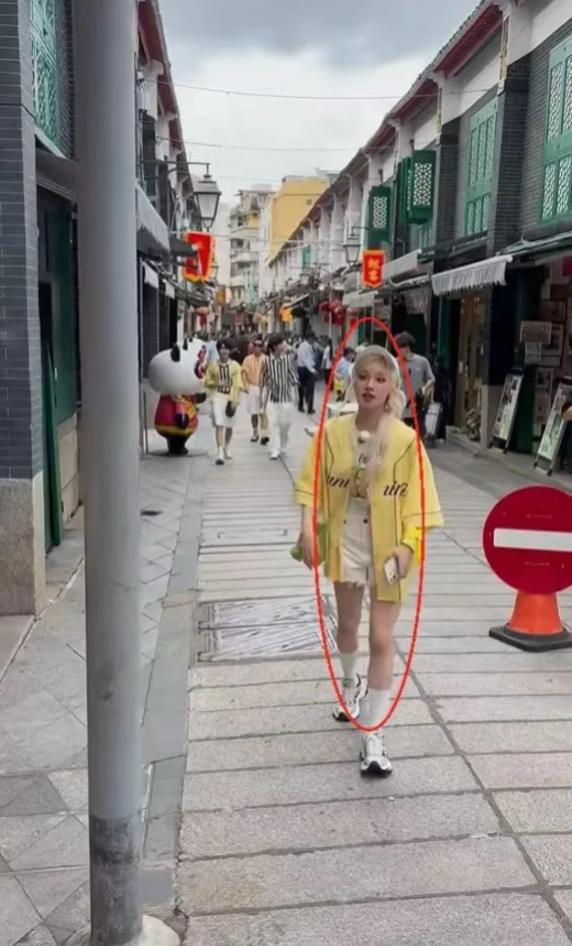 宋雨琦路人视角也就这样吧。。
宋雨琦也太明艳动人了，眼睛大大的好喜欢