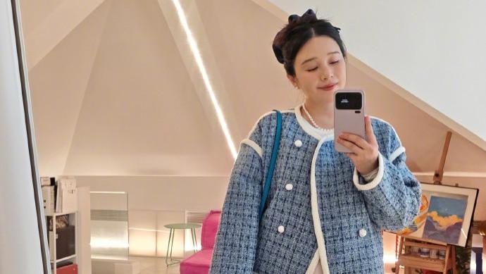 阚清子孕期体重增加不少，呈现珠圆玉润的富态美