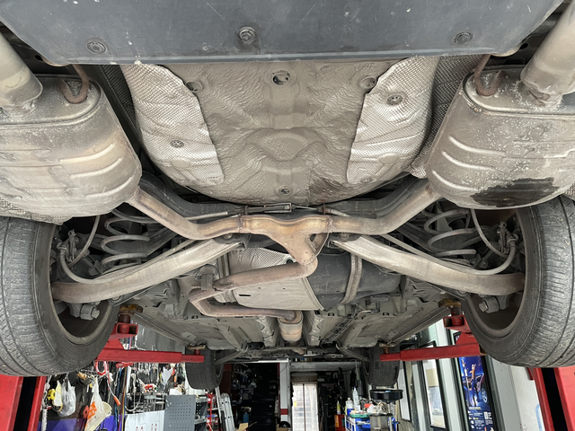 知名变速箱挂了
14.5万公里的10款君威的知名6at变速箱在今天终于挂了，D档