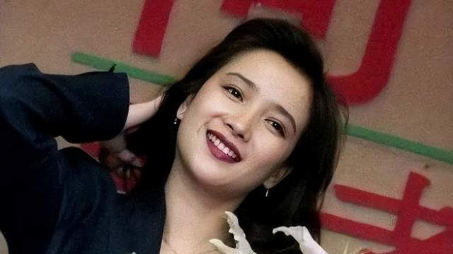 何晴被辟谣仅一段婚姻，与廖京生是合作伙伴，一子是与前夫许亚军