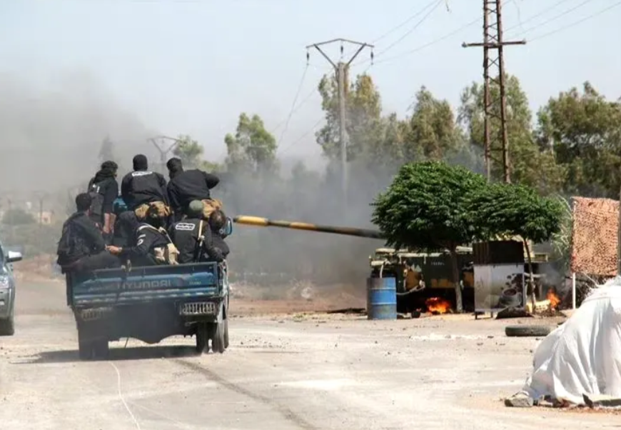 叙利亚誓言捍卫主权，贝都因武装坚持不屈
尽管以色列和叙利亚宣布停火，但叙利亚决心