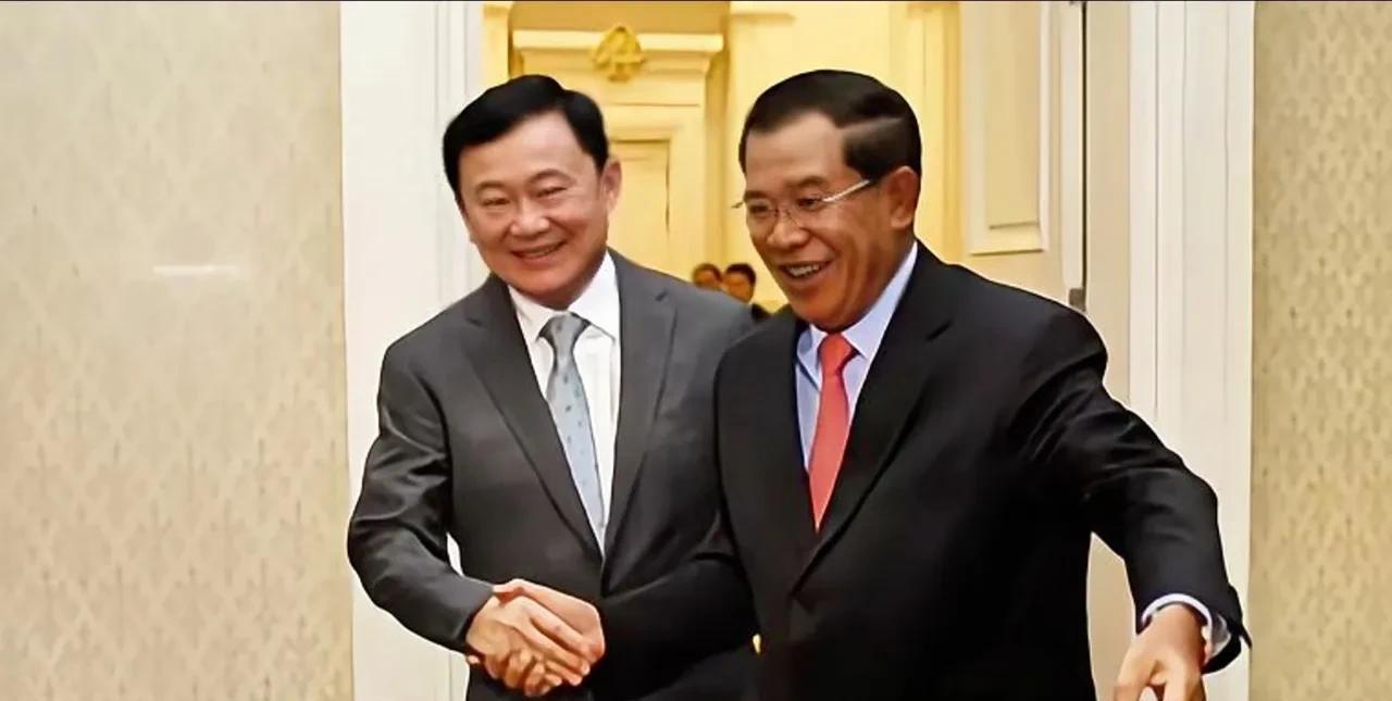 洪森又发文怼了他信:对不起，你错爱我了。
柬埔寨现今能通话上网，他信功不可没，他