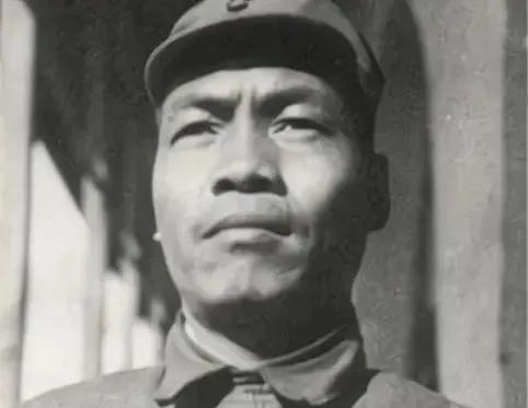 1938年，八路军打了一个胜仗，歼敌500人，还活捉了日军大队长。然而，一向军纪