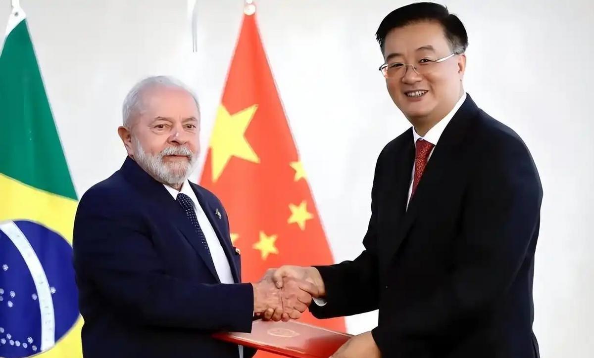 9.3大阅兵，越来越近了，一些大国讨价还价不算，连一些小国竟然也把来不来华参加阅