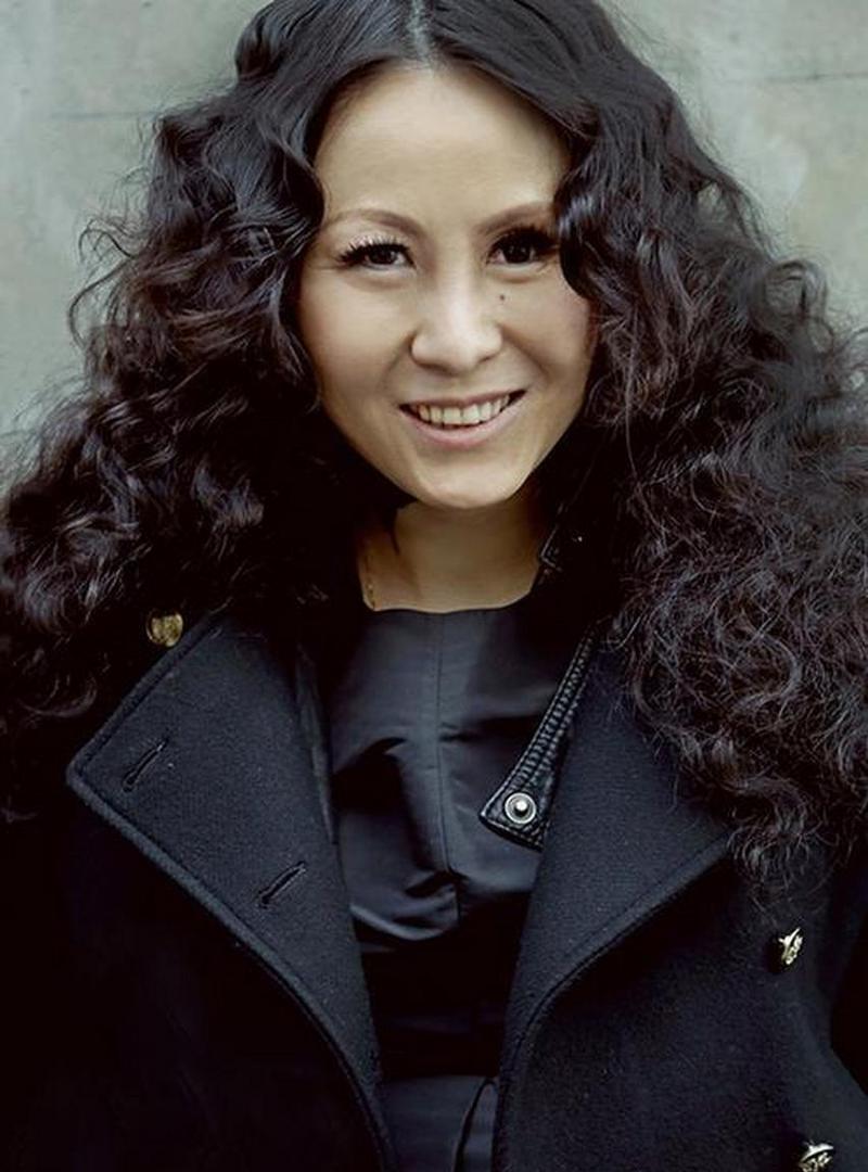 1993年，著名摇滚女歌手，却因为酒后的一句话得罪北京人！当场被人用啤酒瓶扎瞎了