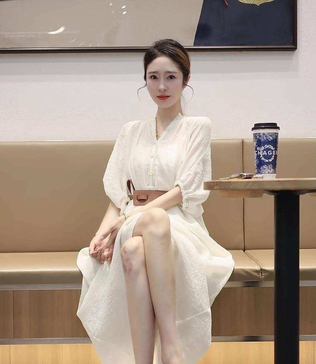 露腿不露腿气质完全不一样