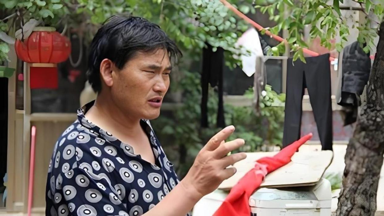 朱之文遭到网暴首次高调反击，不装了摊牌了，含泪说出10个字