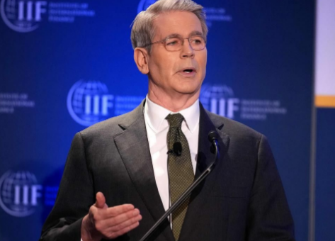 美国财政部长斯科特·贝森特为中国辩护，并抨击印度购买俄罗斯石油。

他在接受记者
