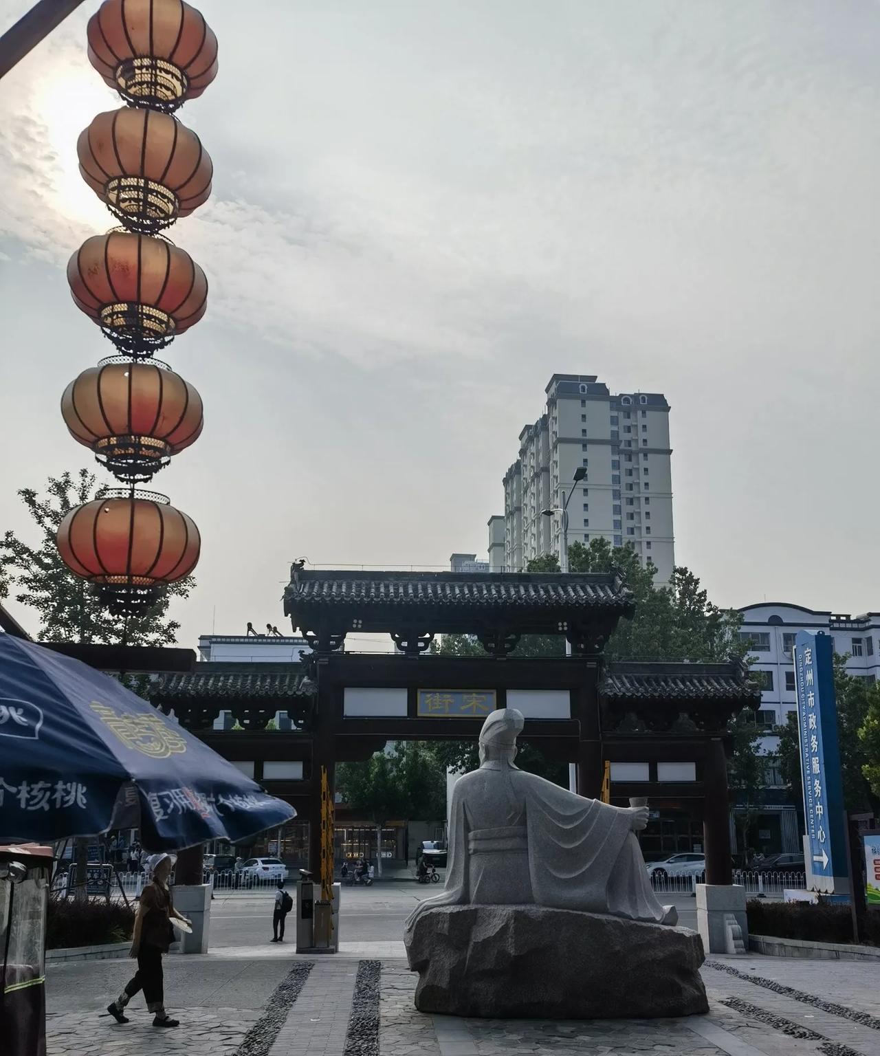 苏东坡只在定州呆过半年多的时间，却让定州因此闻名，如果少了苏东坡，定州的底蕴会减