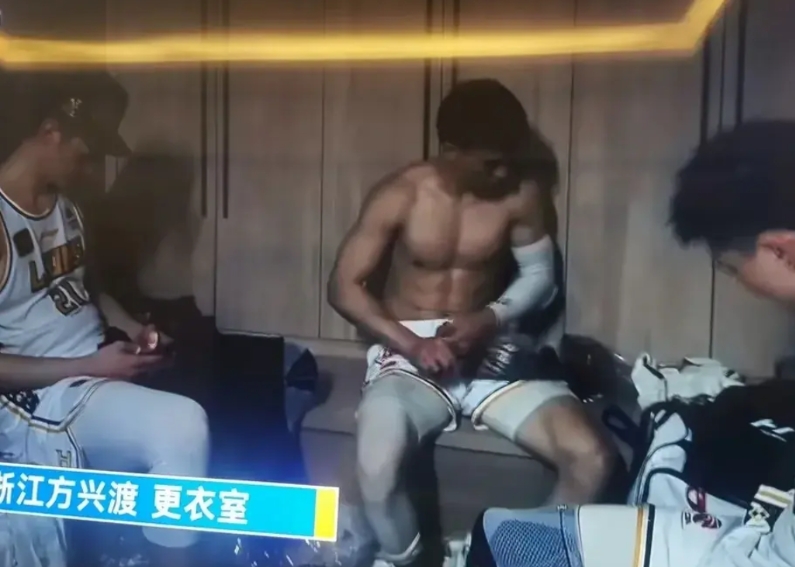 CBA总决赛浙江夺冠，来自台湾的林秉圣做出巨大贡献！他的年薪只有50万！

第一