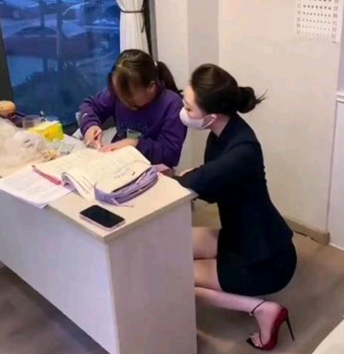 新请的家教一小时80元，是不是太贵了，哈哈哈哈！