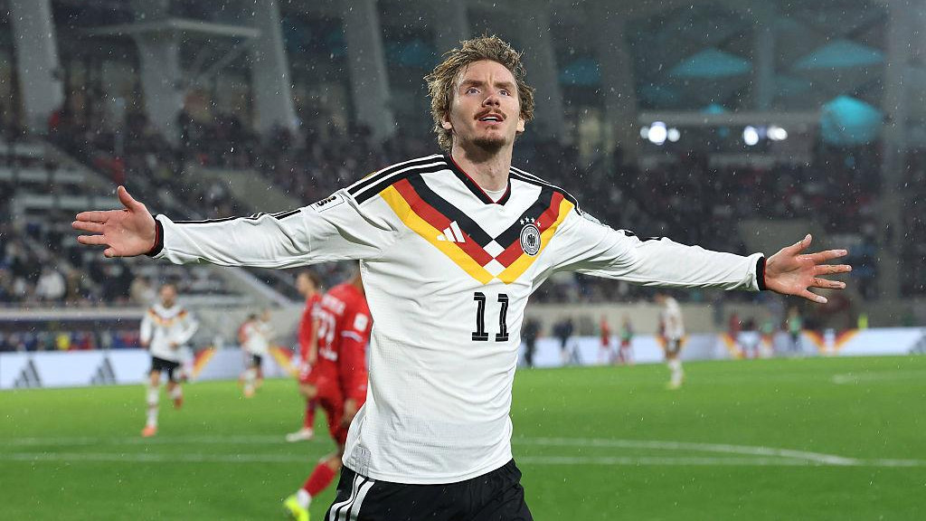 2-0！维尔茨隐身，7500万神锋双响救主，德国4连胜接近世界杯