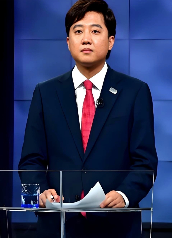 “中国太残忍，如果当选韩总统我会死磕中国”3年前，韩国未来总统热门候选人李俊锡口