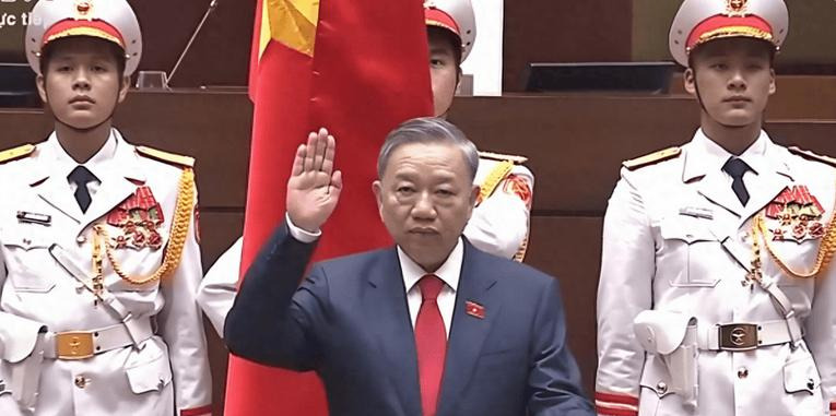 越南被坑了 美国说话不算数











越南万万没想到，自己对美国掏心