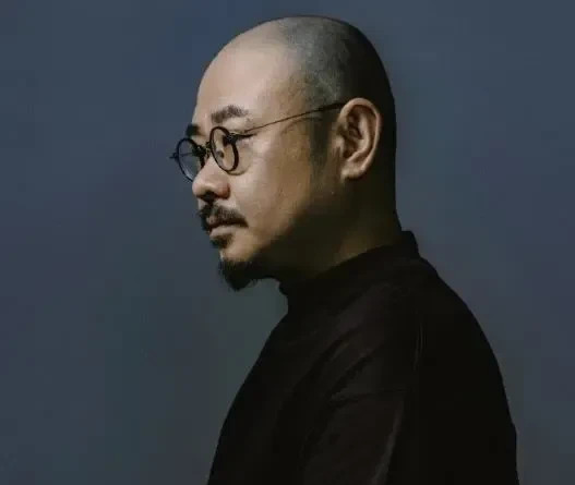 刀郎与朱梅的爱情故事











刀郎落魄到什么程度？竟然连回家的路费