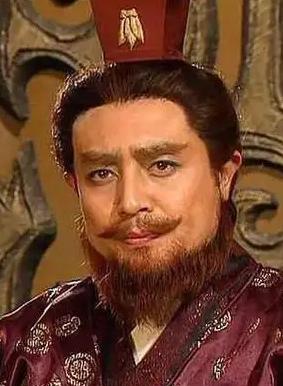 孙权晚年为何如此忌惮江东士族？因为孙权自己军事能力不行，与同时期的曹操、刘备等人