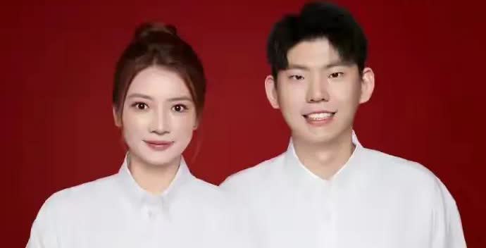 刘雨辰、黄雅琼今日官宣结婚，黄雅琼穿婚纱也太美了啊，祝福他们！
刘雨辰：199