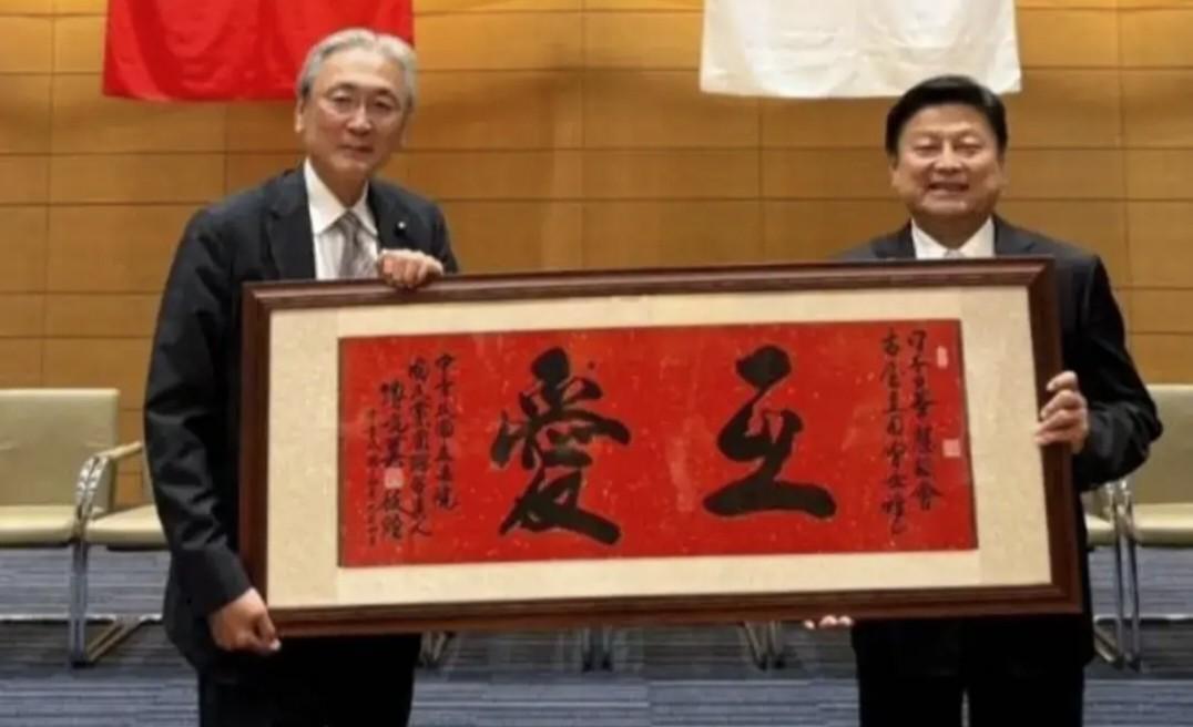 都是软体动物？
台湾赖清德及其民进党媚日亲日到骨子里了，说是日精一点不为过。民进