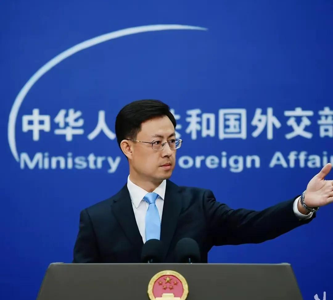 中东要乱套了？
特朗普提前结束G7峰会返回白宫捣鼓中东那摊子事儿。完事儿就在社交