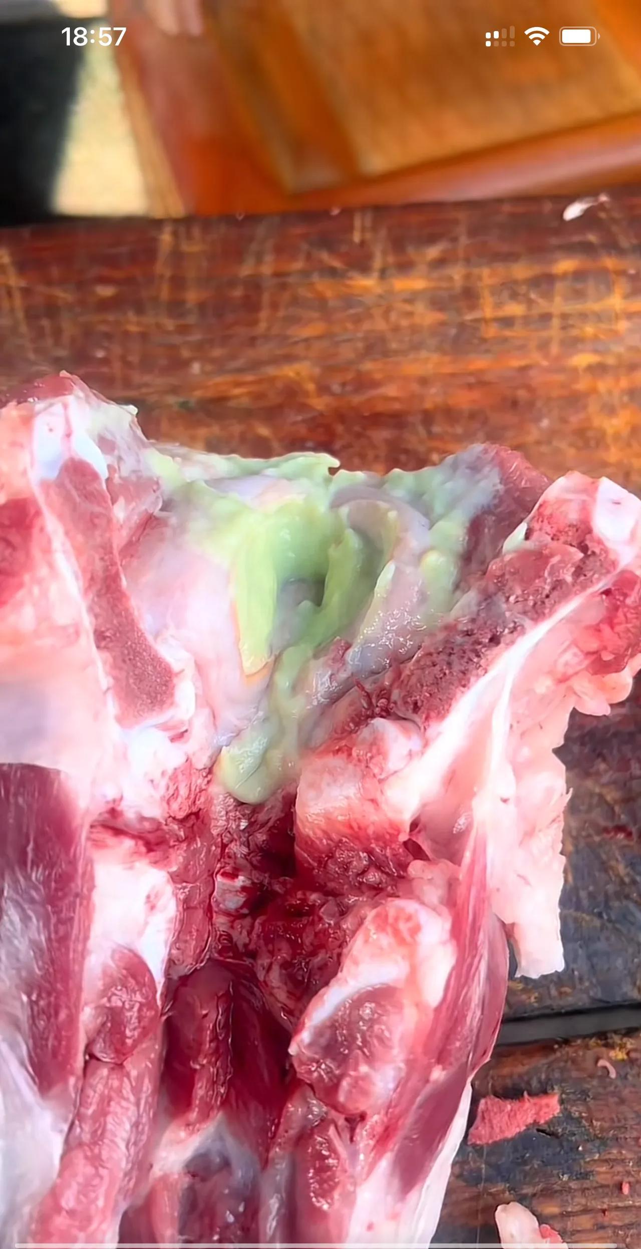 这是榴莲猪肉[吐]