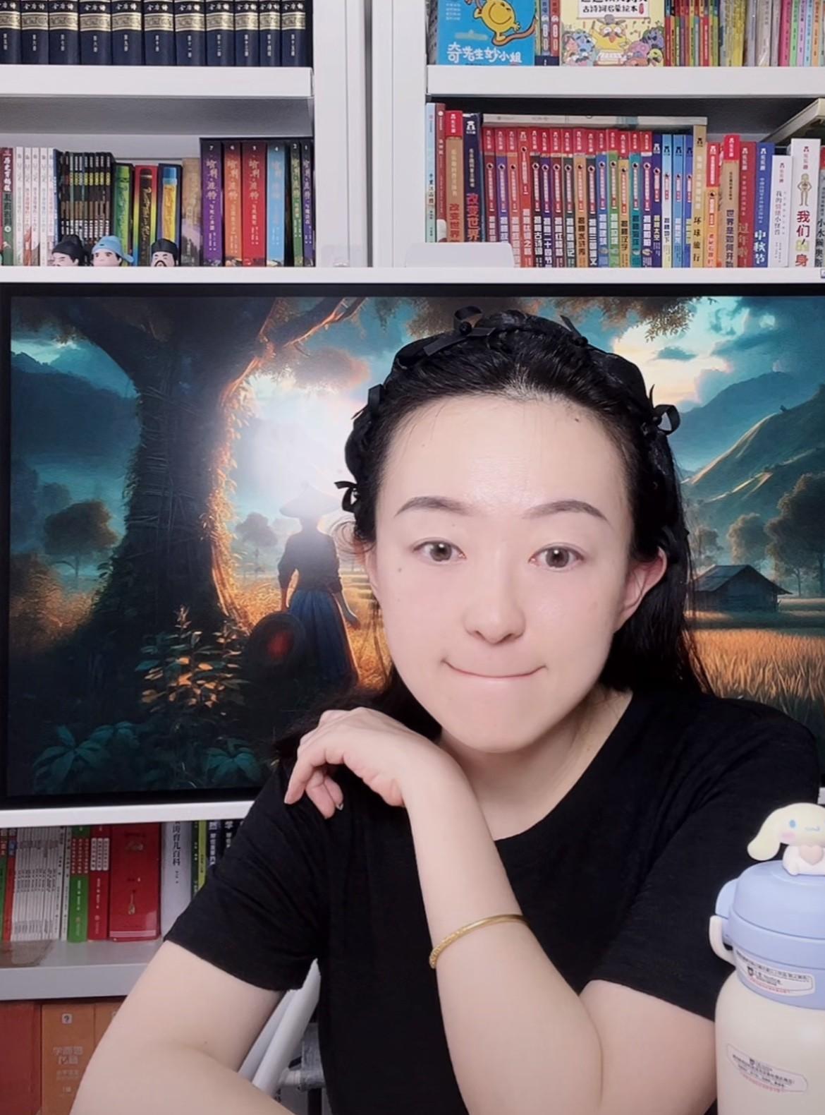 8月29日，也是周五，王恒屹妈妈出现在直播间！王恒屹妈妈首先感谢大家对王恒屹在一