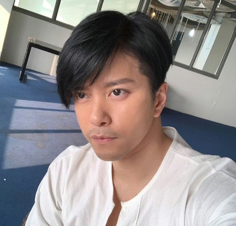 未经授权严禁转载，发现抄袭者将进行全网投诉。TVB童颜男星张彦博入行至今已整整二