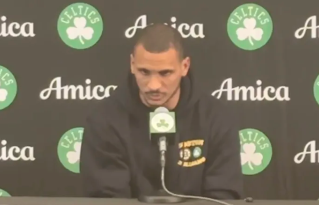 NBA常规赛，凯尔特人将对阵国王。
赛前，凯尔特人主帅乔-马祖拉接受了记者采访，