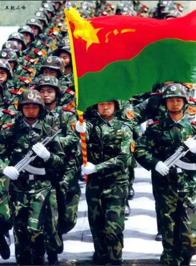 美国很强，北约集团很强。不管谁强，在中国海岸线2000公里内，侵犯中国有去无回。