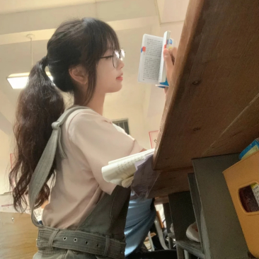 如果回到校园，这是你同桌，你怎么办？