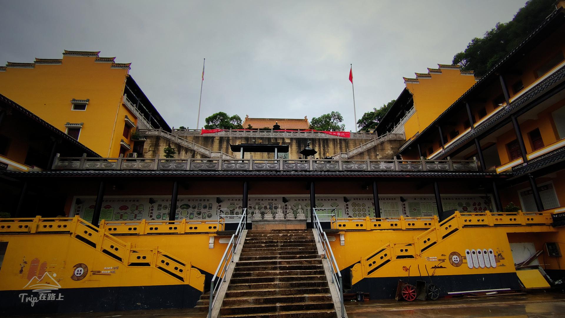 浙江舟山这座元代古刹，700年朝圣驿站，是寻访海天佛国的隐秘菩提