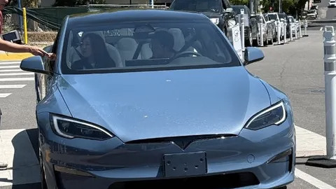 没有狠活，新款特斯拉Model S曝光