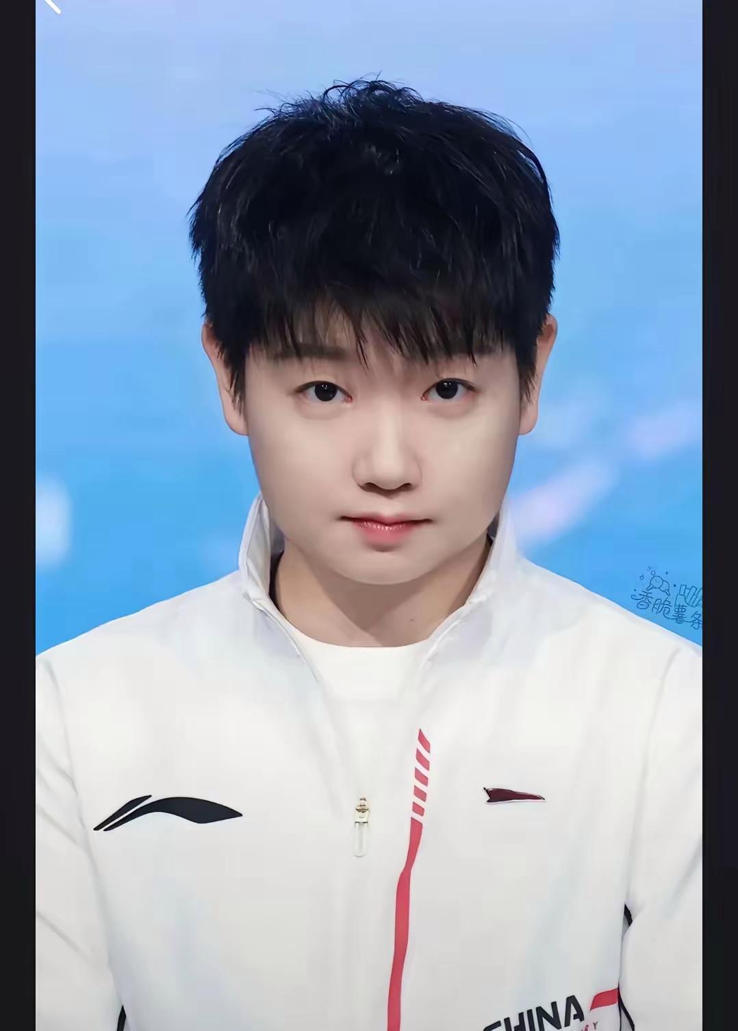 说真的，孙颖莎一路走来不易，不管是赢了比赛，还是输了比赛都可能被冲上热搜，很多时