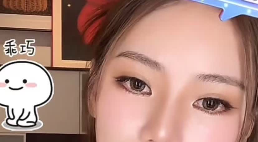 马筱梅在王中磊事件中做错了一件事！

最近马筱梅回应了被王中磊搂腰事件。
