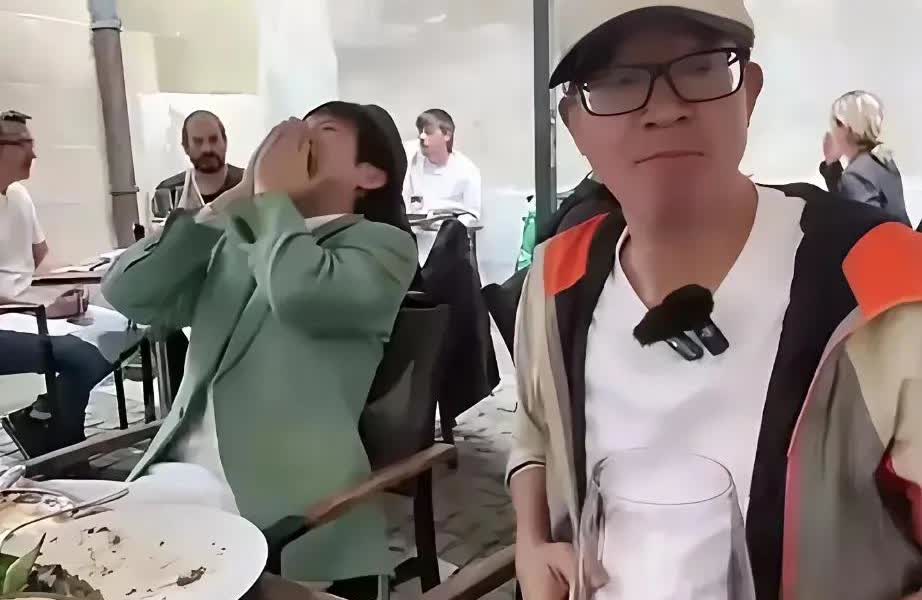 中灿的瑞士之行如果打分的话，一百分满分，俞老师会给他一个大鸭蛋。

俞老师之