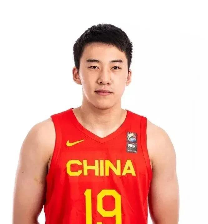 男篮这波稳了！
王俊杰回归太提气了，
杜润旺那点不确定性直接被化解～
 留美镀金