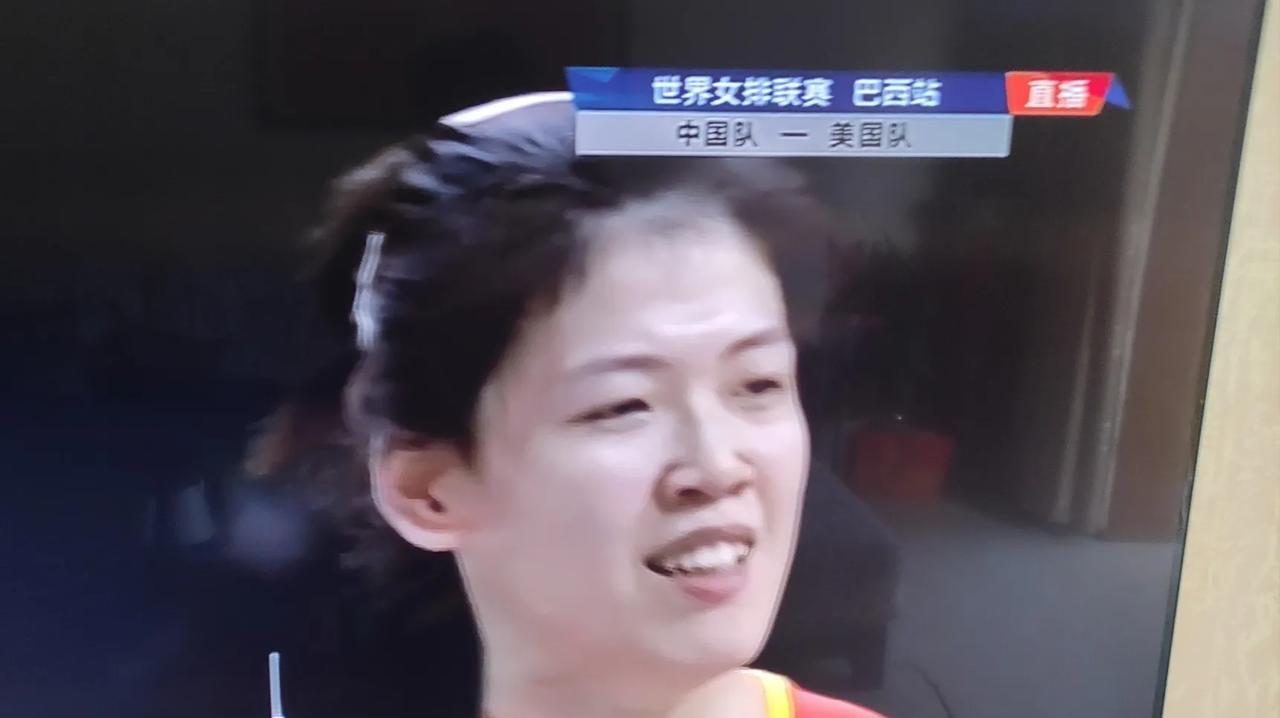 李盈莹，请原谅我的移情别恋
      李盈莹，在你因为养伤不能打比赛的日子里，