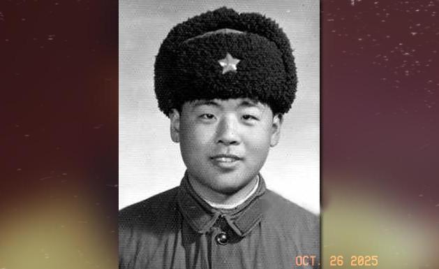 歌唱家王洁实
右图：王洁实谢莉斯的男女声二重唱的影像。