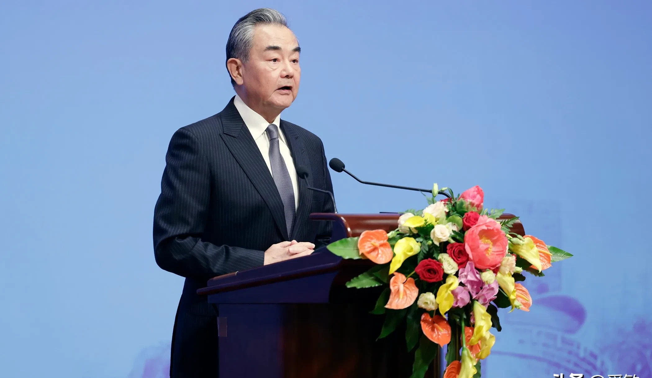 中印合作共建命运共同体











世界怎么了？中国和印尼竟然悄悄联手