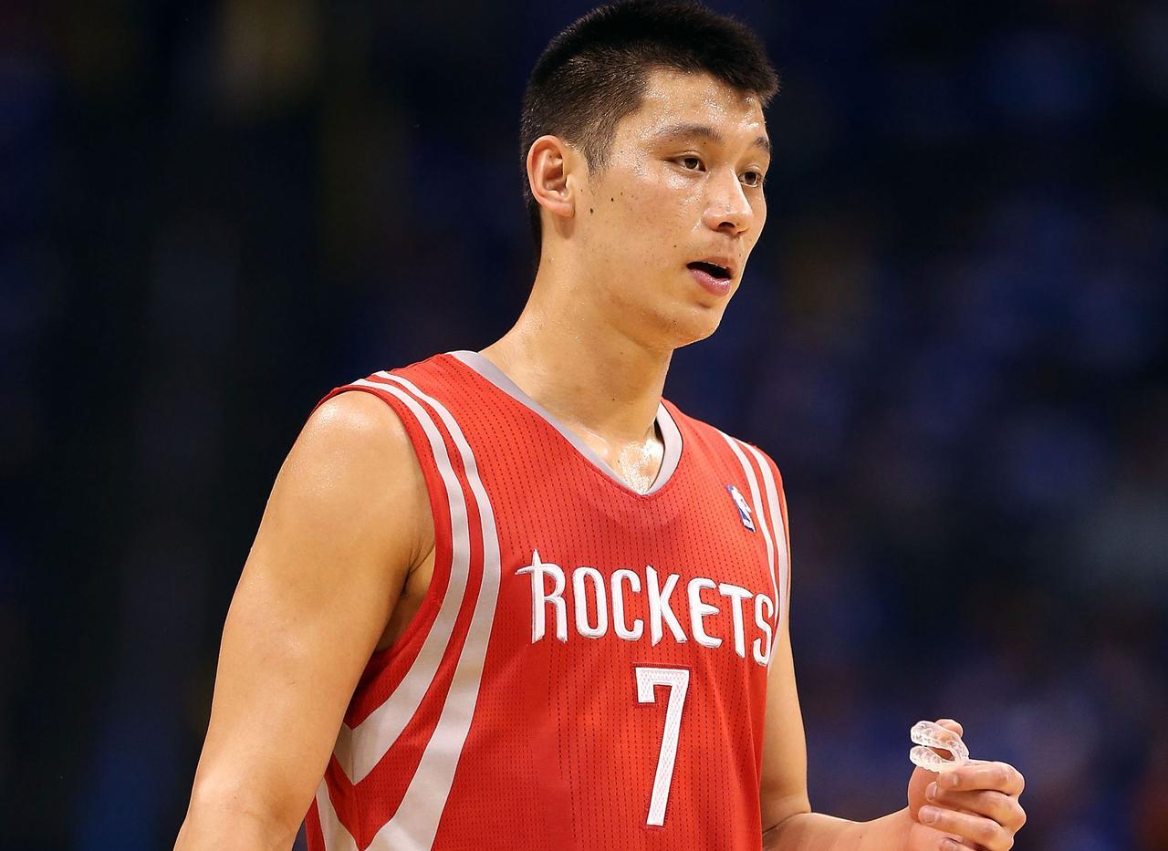 前NBA、CBA著名球员林书豪宣布退役，结束自己漫长的15年职业生涯！今天37岁