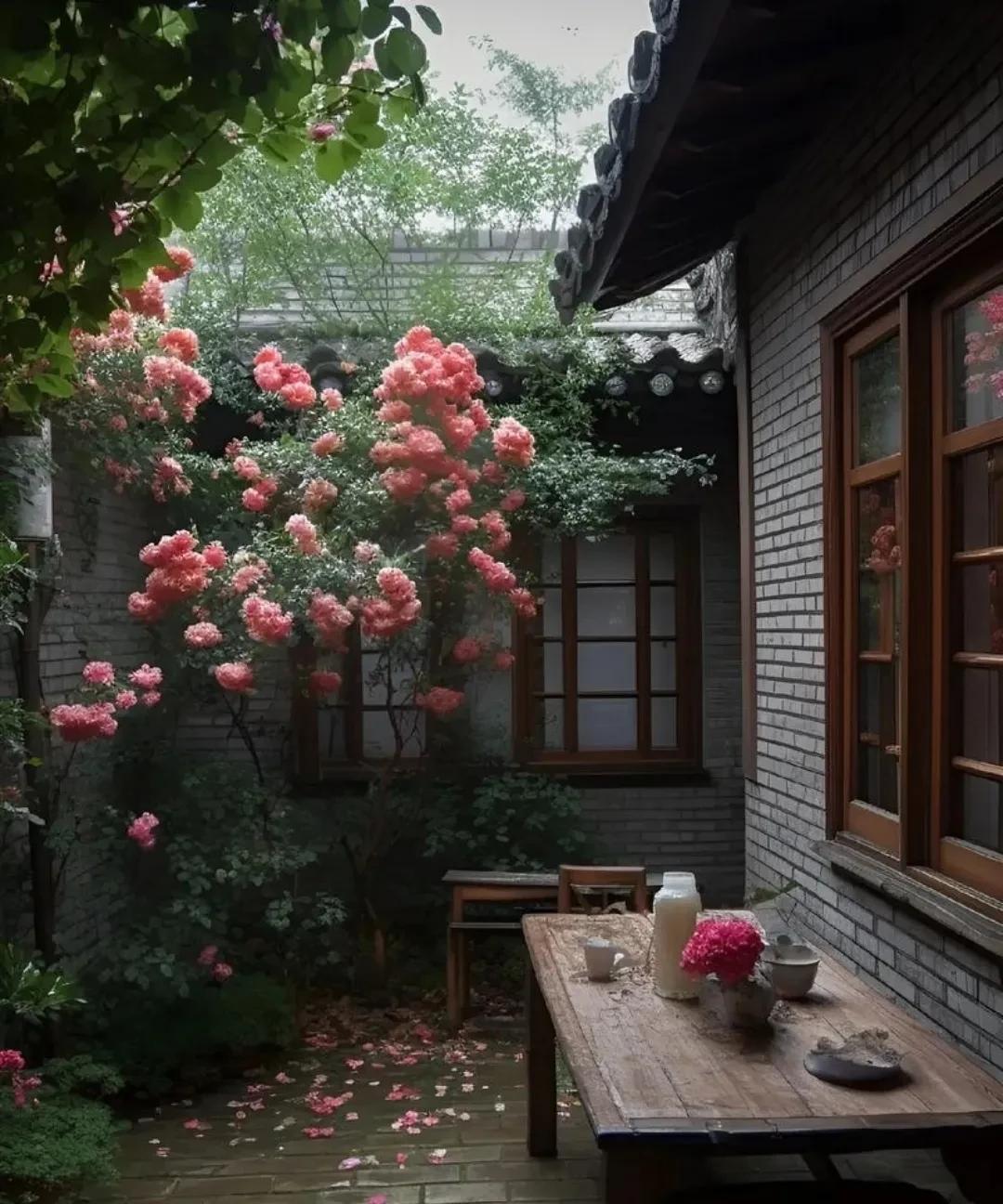 现在的房价真是离谱！
昨天闺蜜让我陪她去看一套房子，155平的电梯房三室两厅两卫