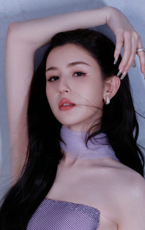哈尼克孜的紫色裙装，这感觉是不是也超nice的，喜欢吗？