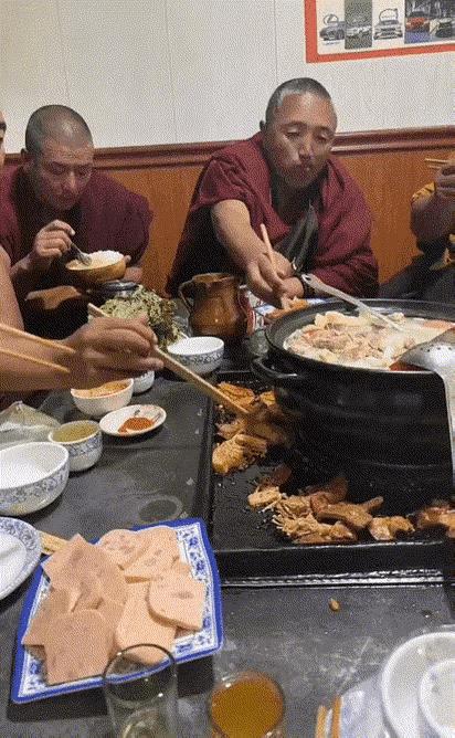 当和尚和考一本，
哪个门槛更高？