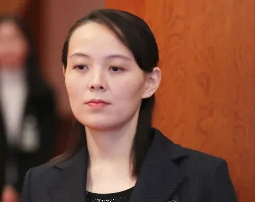 【韩政府回应金与正谈话：坚持推动韩朝关系正常化】韩联社首尔8月14日消息： 韩国
